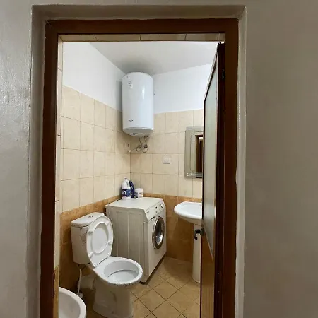 Private 2 - & Mountain Views & Free Parking & Wifi Linzë