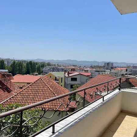 Panzió Private 2 - & Mountain Views & Free Parking & Wifi