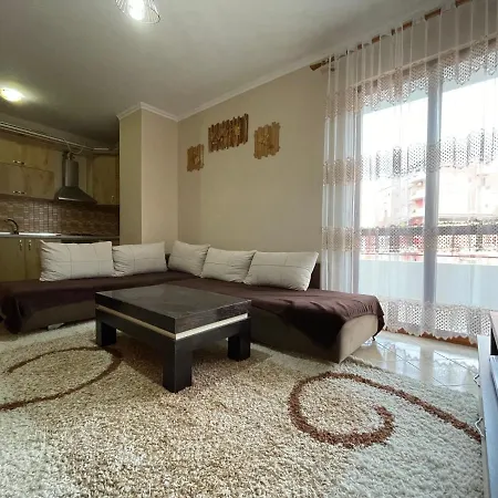 - Private 2 Bed & Breakfast Linze