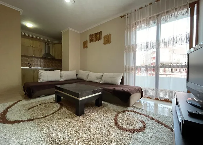 Private 2 - & Mountain Views & Free Parking & Wifi Bed and breakfast Linze